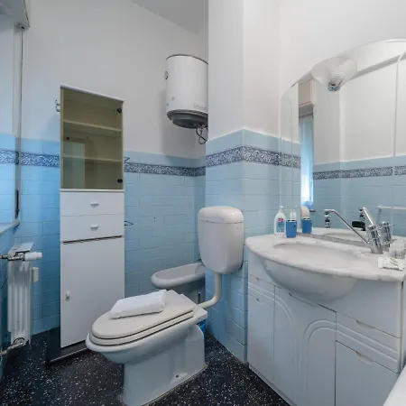 Casa Di Maty - Cozy With Balcony Daire La Spezia