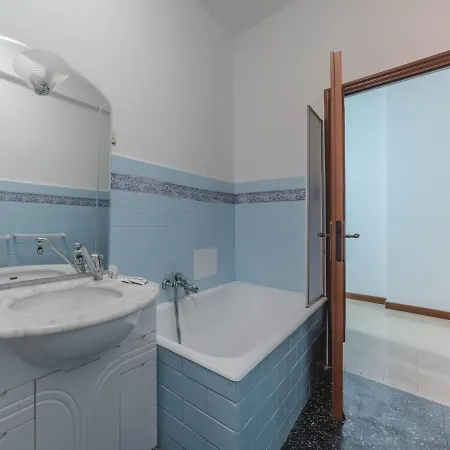 Appartement Guesthost - Casa Di Maty - Cozy With Balcony *
