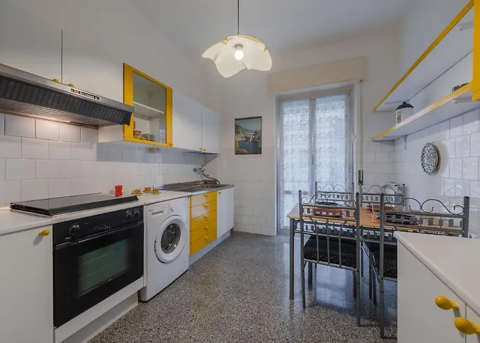 Guesthost - Casa Di Maty - Cozy With Balcony *